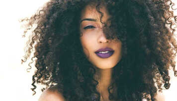 Como Cuidar dos Cabelos Crespos