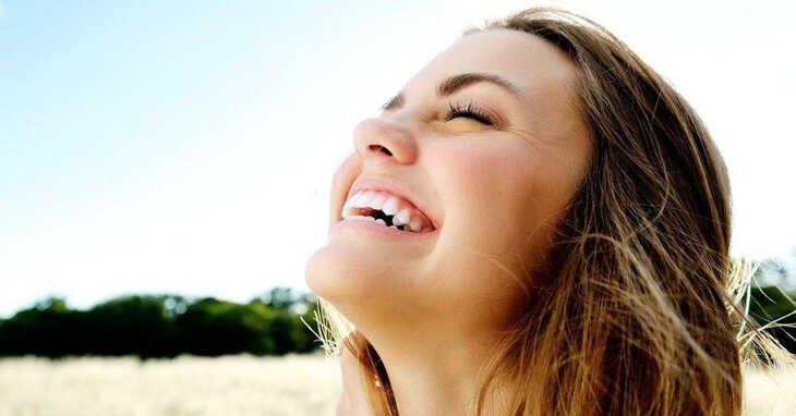Você sabia que sorrir faz bem à saúde?