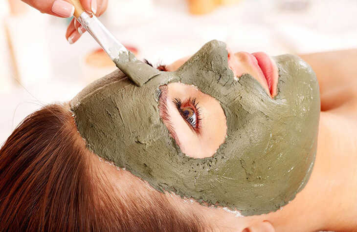 Remedii pentru cosuri: mască pentru ten acneic cu argilă roșie - Oleya